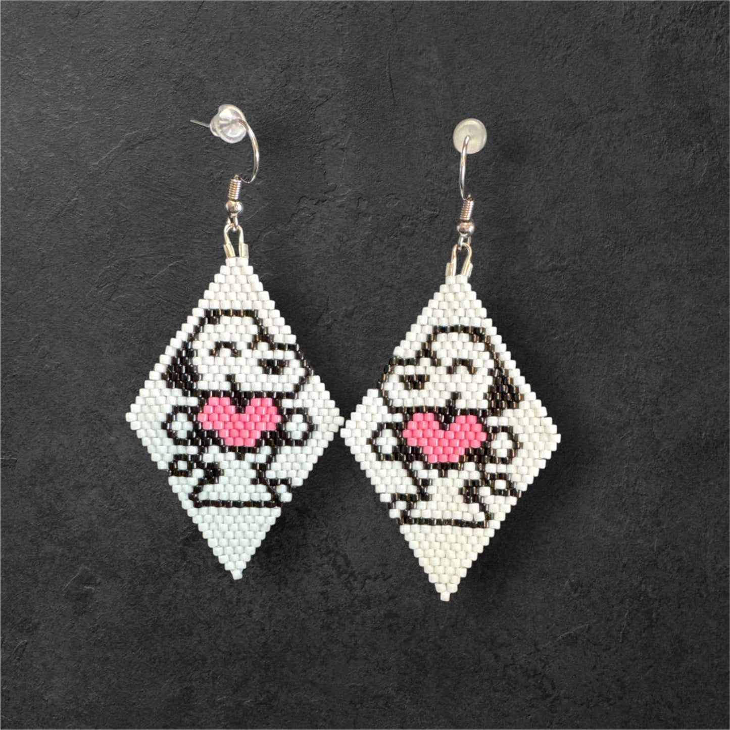 Snoopy Beaded Earring