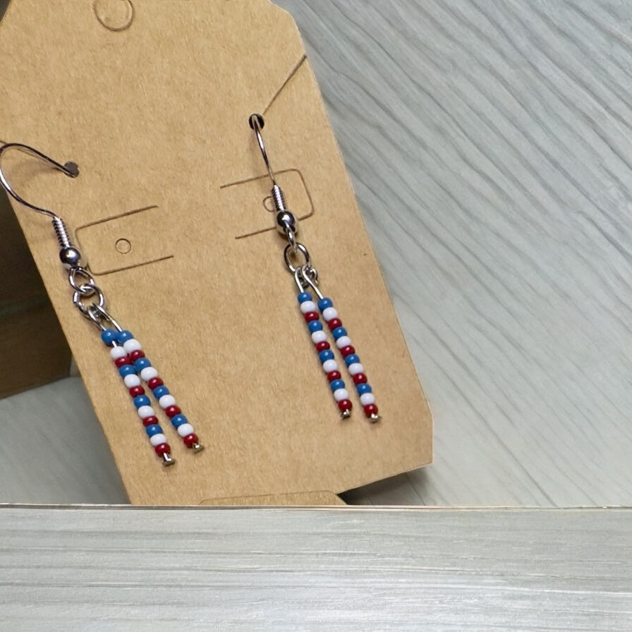 Small stick earring